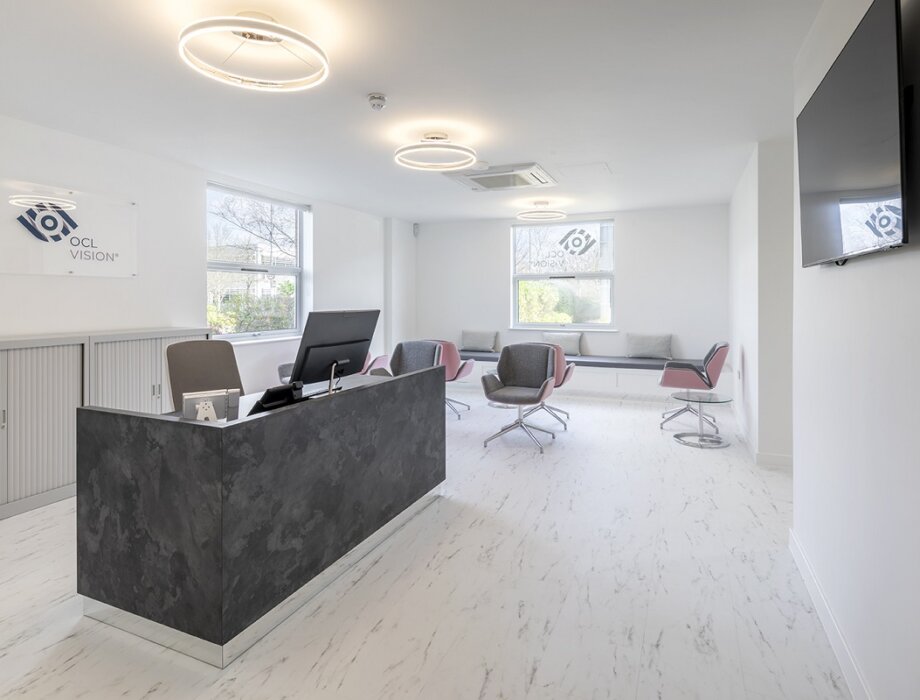 OCL Vision's eye surgery clinic in Elstree, Herts - reception
